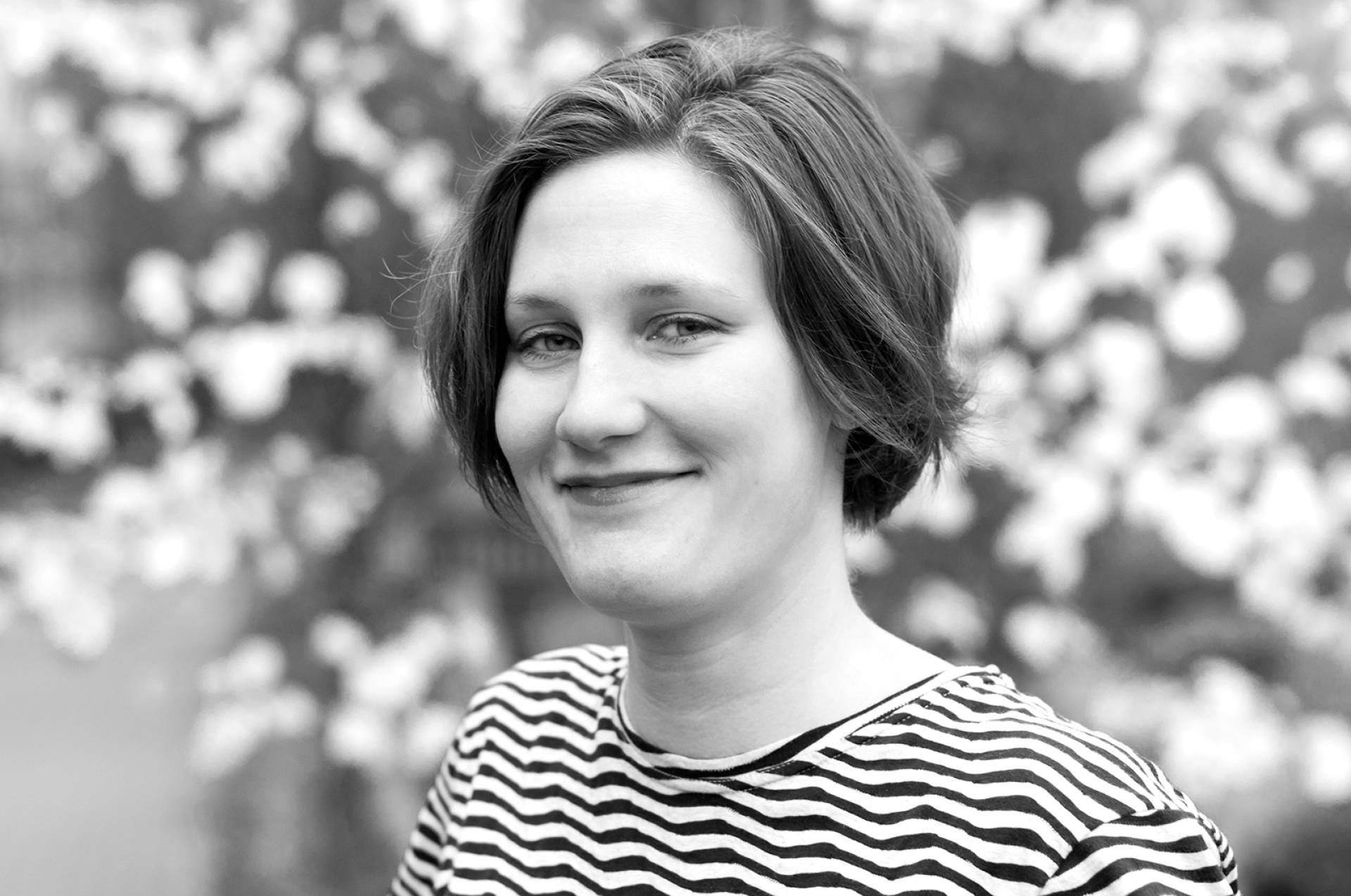 Joelle Sept Headshot b/w Thumbnail