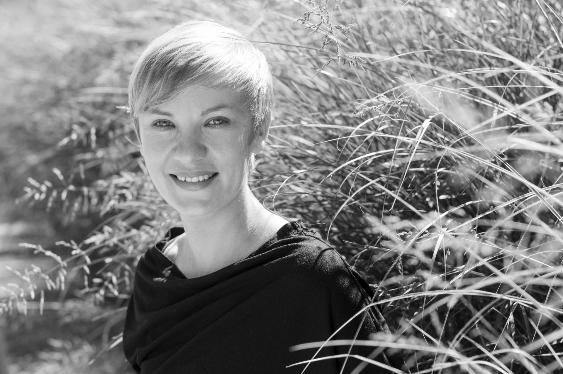 Katya Yushmanova Headshot B/W Thumbnail