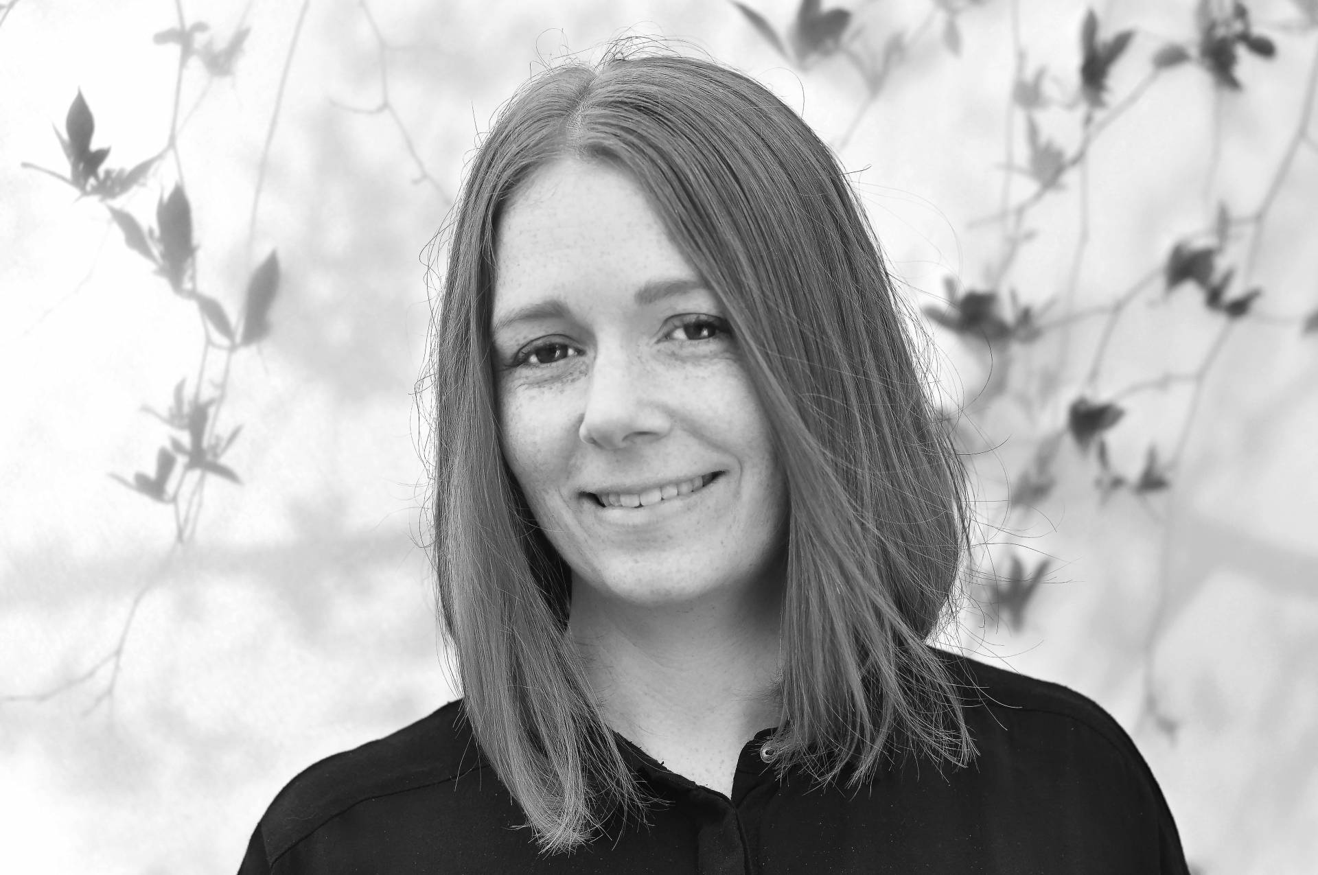 Sophie MacNeill Headshot b/w Thumbnail