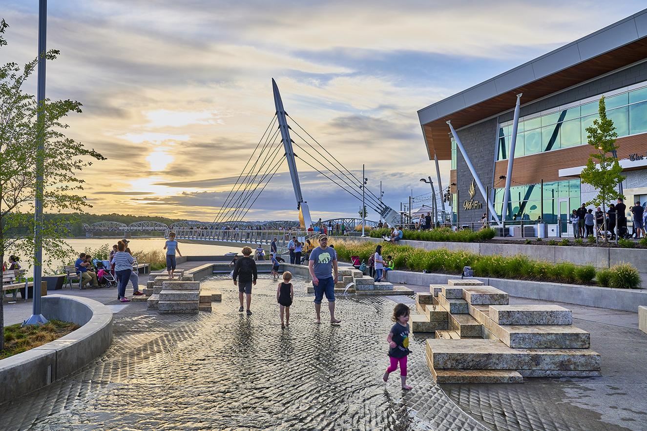 Waterfront Park water feature